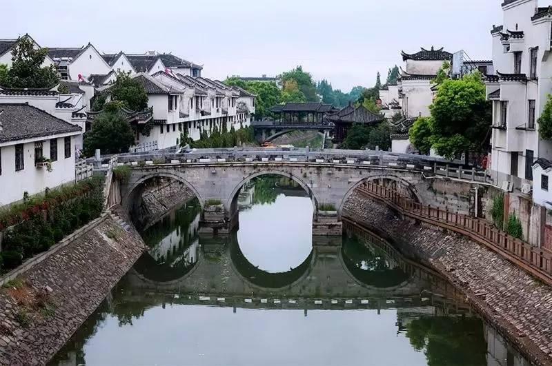 时尚男孩救援